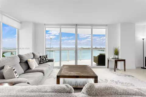Living - 1800 N Bayshore Dr #2101, Miami, FL 33132 photo 3 of 6