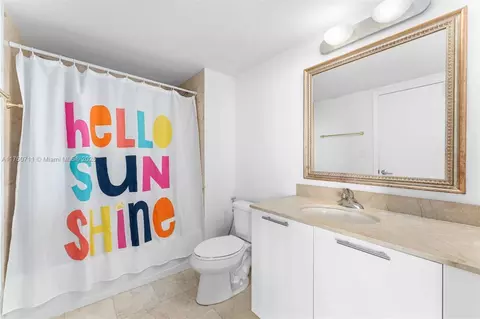 Bath - 1800 N Bayshore Dr #2101, Miami, FL 33132 photo 2 of 3