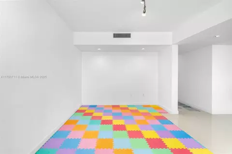 Living - 1800 N Bayshore Dr #2101, Miami, FL 33132 photo 6 of 6