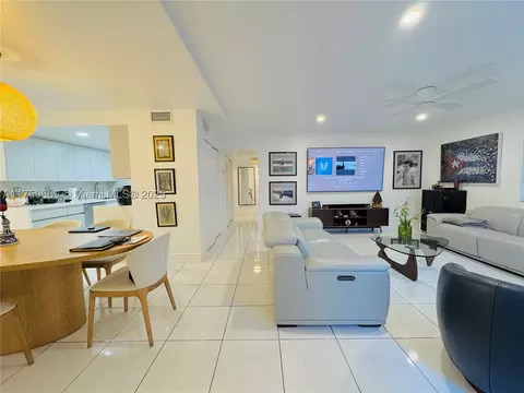 9394 SW 77th Ave #F1, Miami, FL 33156