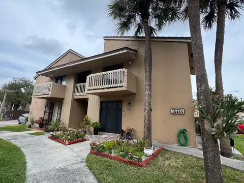15455 SW 80th St #202-1, Miami, FL 33193