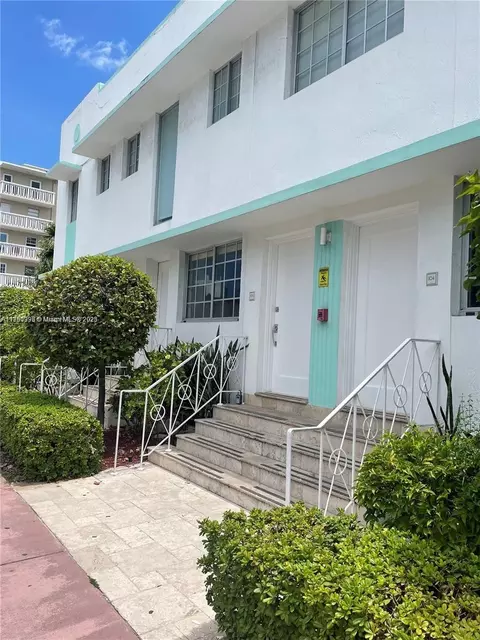 700 16th St #102, Miami Beach, FL 33139