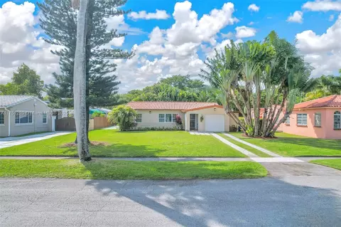 1520 NE 108th St, Miami, FL 33161