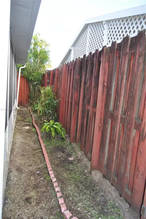 Exterior - 7001 W 35th Ave, Hialeah, FL 33018 photo 1 of 1
