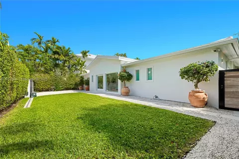 Exterior - 561 Allendale Rd, Key Biscayne, FL 33149 photo 3 of 11