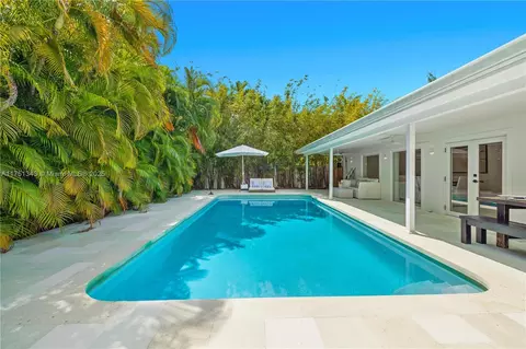 Exterior - 561 Allendale Rd, Key Biscayne, FL 33149 photo 8 of 11