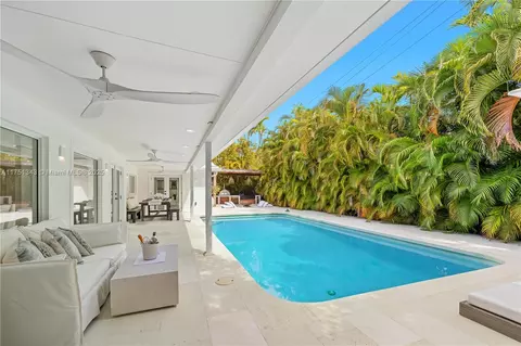 Exterior - 561 Allendale Rd, Key Biscayne, FL 33149 photo 6 of 11