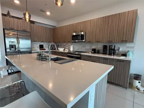 4640 NW 84th Ave #13, Doral, FL 33166