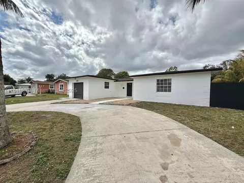 851 SW 67th Ave, North Lauderdale, FL 33068