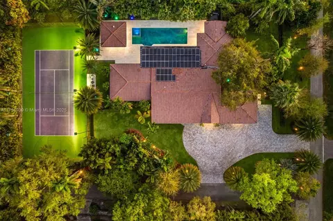 View/Area - 6784 SW 97th St, Pinecrest, FL 33156 photo 5 of 5