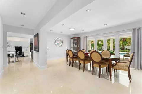 Dining - 6784 SW 97th St, Pinecrest, FL 33156 photo 1 of 3