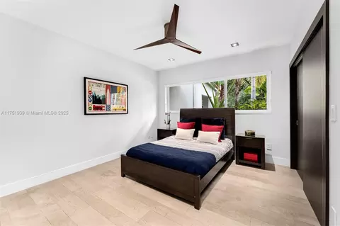 Bedroom - 6784 SW 97th St, Pinecrest, FL 33156 photo 5 of 7
