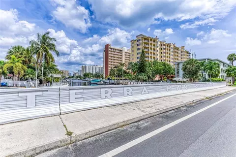 3261 Oleander Way, Pompano Beach, FL 33062