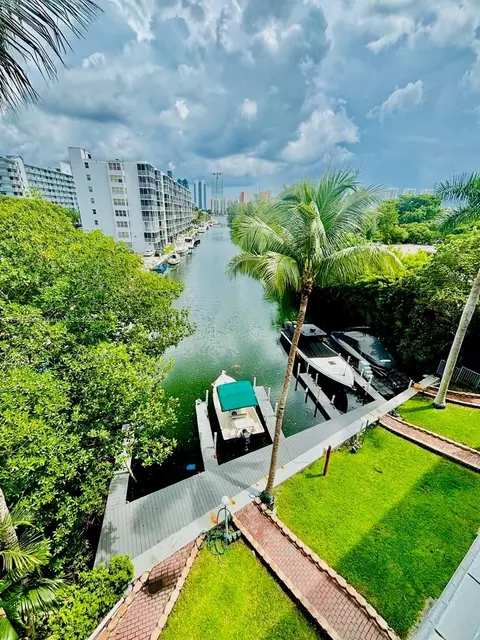 16531 NE 35th Ave #402-11, North Miami Beach, FL 33160