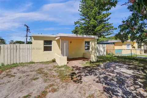 2091 Rutland St, Opa Locka, FL 33054