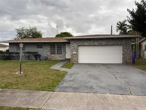 5360 Fletcher St, Hollywood, FL 33021