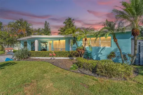 805 SE 14th Dr, Deerfield Beach, FL 33441