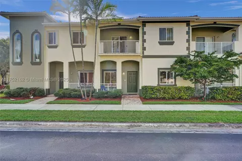 1983 SE 23rd Rd, Homestead, FL 33035