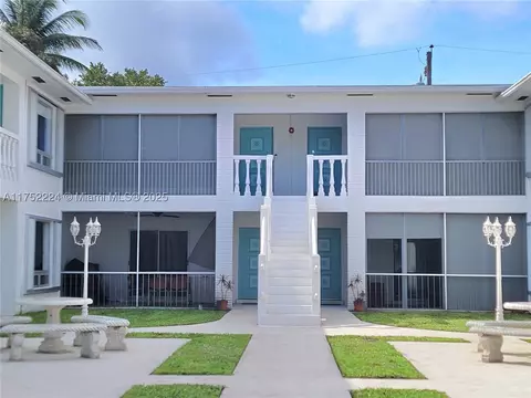 1110 N 16th Ave #2A AKA 10, Hollywood, FL 33020