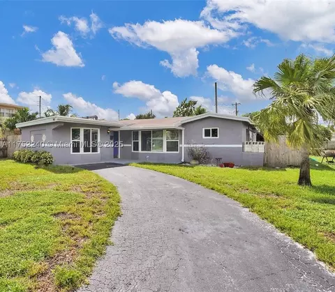 3622 NW 34th St, Lauderdale Lakes, FL 33309