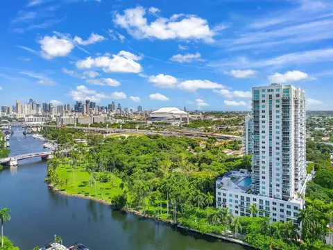 1861 NW S River Dr #1410, Miami, FL 33125