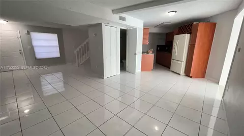 5790 W 26th Ave #202, Hialeah, FL 33016