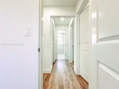 Entry Way - 621 SE 3rd Pl, Hialeah, FL 33010 photo 1 of 2
