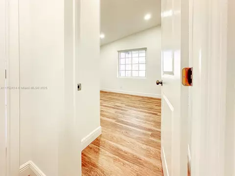 Entry Way - 621 SE 3rd Pl, Hialeah, FL 33010 photo 2 of 2