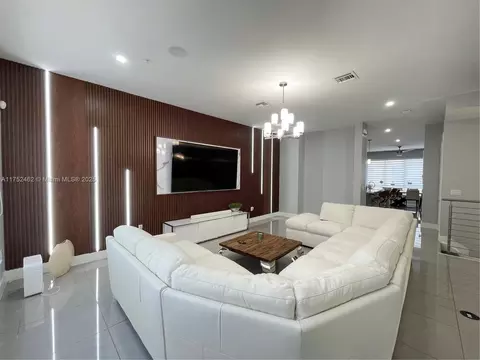 6651 NW 105th Pl #6651, Doral, FL 33178