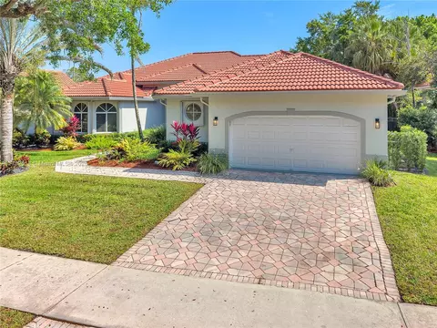 3212 Huntington, Weston, FL 33332