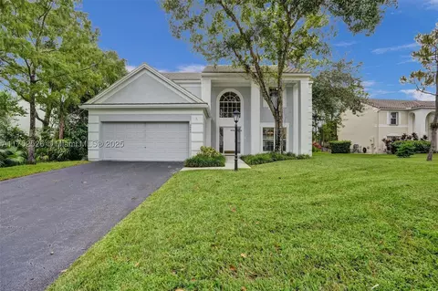 3902 Sanctuary Dr, Coral Springs, FL 33065