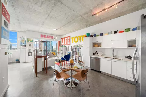 133 NE 2nd Ave #3215, Miami, FL 33132