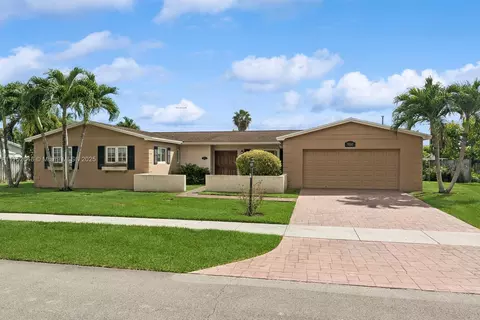9260 SW 80th Ter, Miami, FL 33173