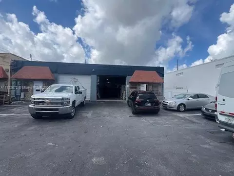 517 NE 2nd Ave, Hallandale Beach, FL 33009
