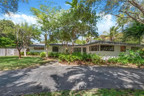 7261 SW 134th Ter, Pinecrest, FL 33156