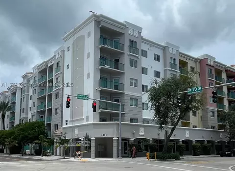 6001 SW 70th St #133, South Miami, FL 33143