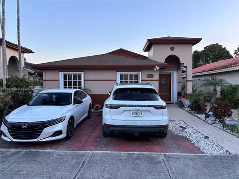 3162 W 69th Pl, Hialeah, FL 33018