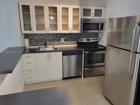 1470 NE 123rd St #A204, North Miami, FL 33161