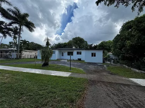 110 NE 132nd St, North Miami, FL 33161