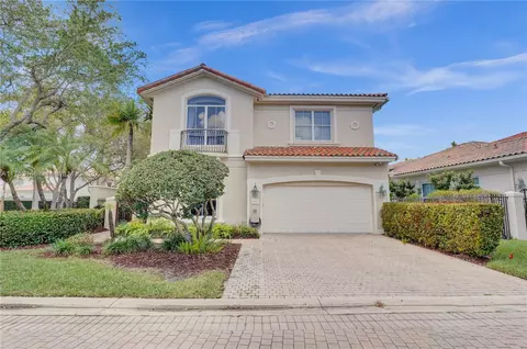 1468 Mariner Way, Hollywood, FL 33019