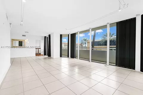 8925 Collins Ave #2E, Surfside, FL 33154 photo 12