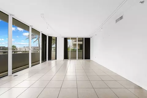 8925 Collins Ave #2E, Surfside, FL 33154 photo 8