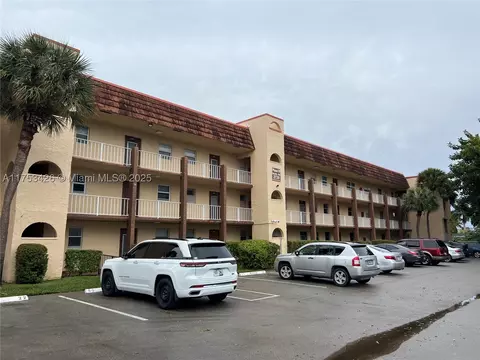 2720 N Pine Island Rd #210, Sunrise, FL 33322