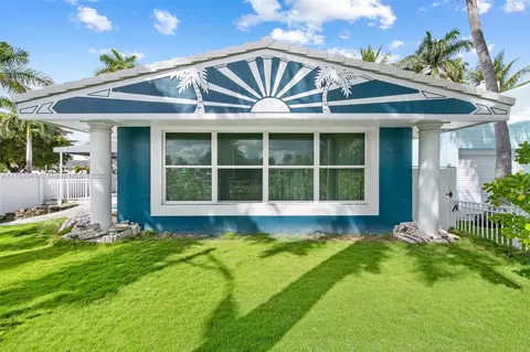 751 Hollywood Blvd, Hollywood, FL 33019