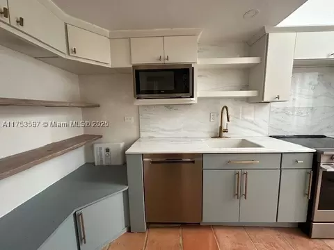 2801 Florida Ave #214, Miami, FL 33133