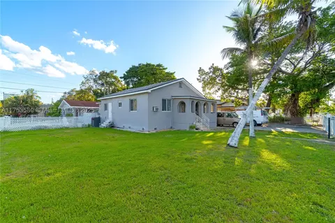 1910 NW 18th St, Miami, FL 33125