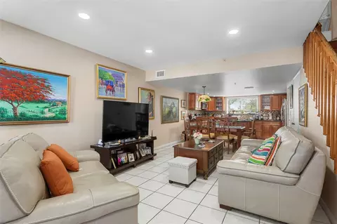 611 NW 82nd Ave #311, Miami, FL 33126