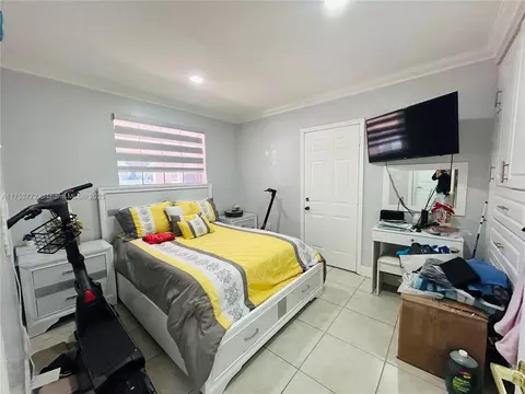 7245 W 10th Ave, Hialeah, FL 33014 photo 11