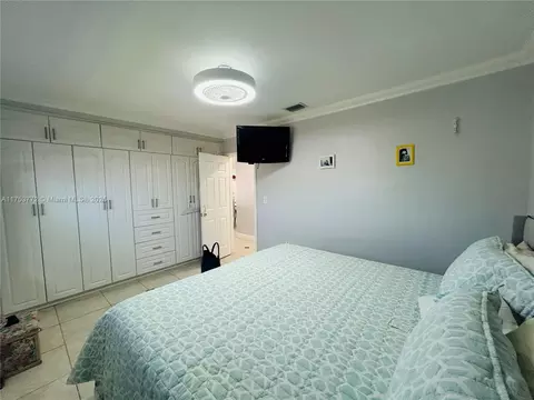 7245 W 10th Ave, Hialeah, FL 33014 photo 8