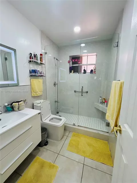 7245 W 10th Ave, Hialeah, FL 33014 photo 6